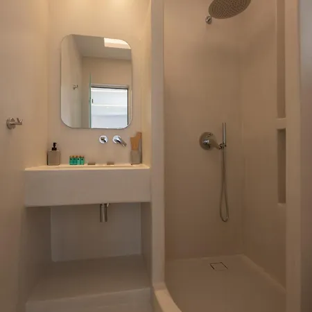 Deluxe Sea View Apartment 4*