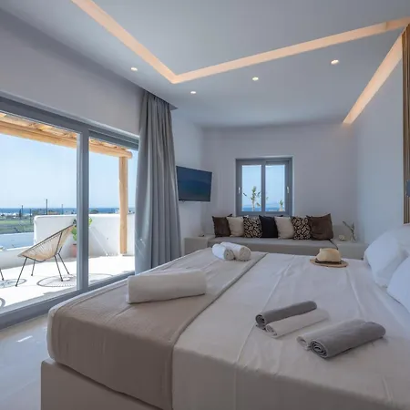 Kastraki Riviera Suites