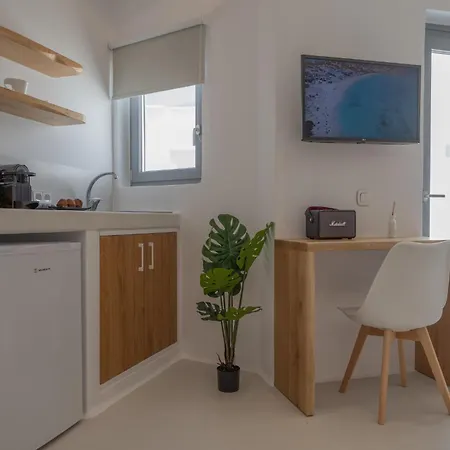 Deluxe Sea View Apartment Apartahotel 4*